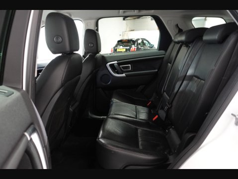 Land Rover Discovery Sport 2.0 SD4 HSE Black Auto 4WD Euro 6 (s/s) 5dr 33