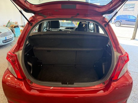Toyota Yaris 1.33 Dual VVT-i TR Euro 5 5dr 30