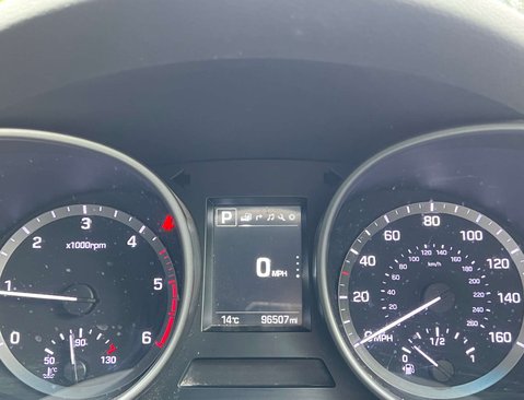 Hyundai SANTA FE 2.2 Santa Fe Premium Blue Drive CRDi Auto 4WD 5dr 16