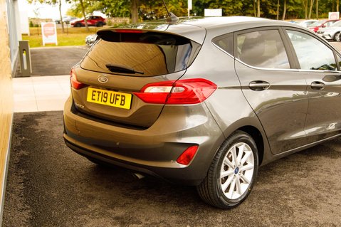 Ford Fiesta TITANIUM 7