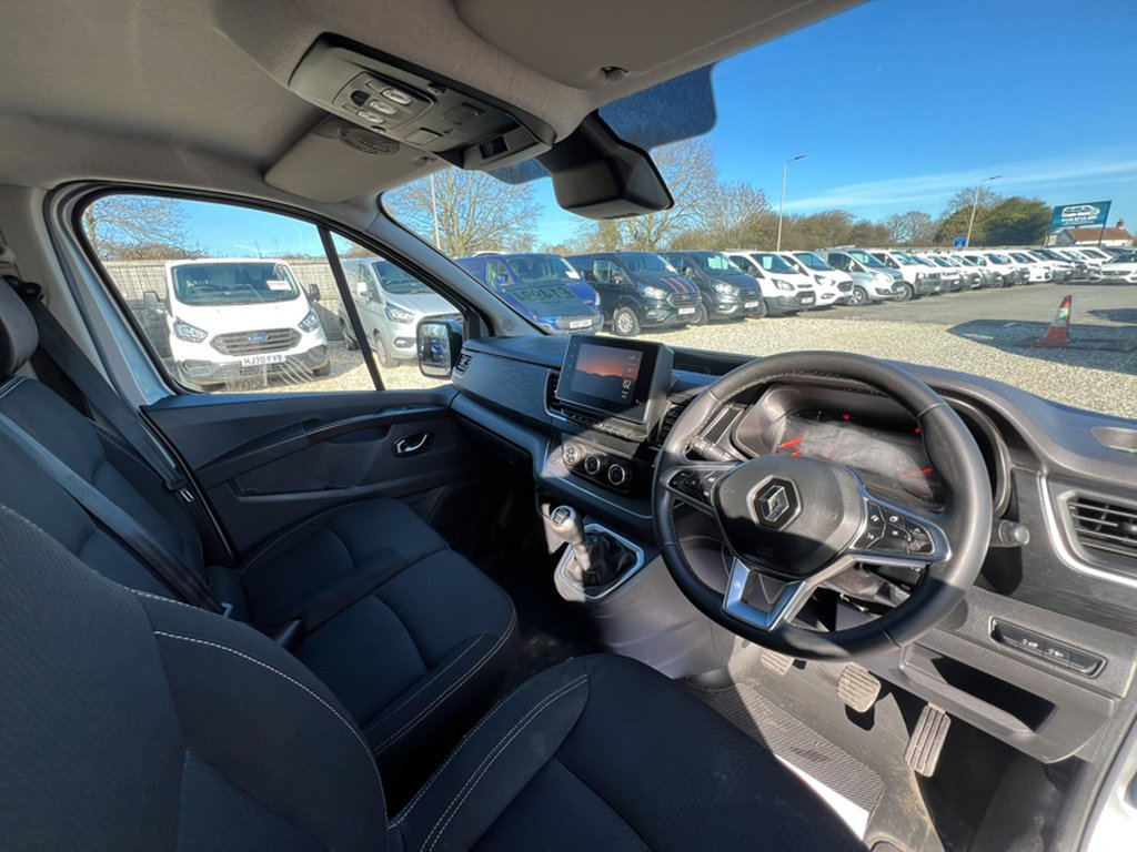 2022 Renault TraficLWB L2H1 Sport L130 Air Con Alloys Nav Sensors EURO 6 NO VAT — thumbnail 30 of 51