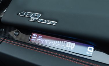 Ferrari 488 SPIDER 23