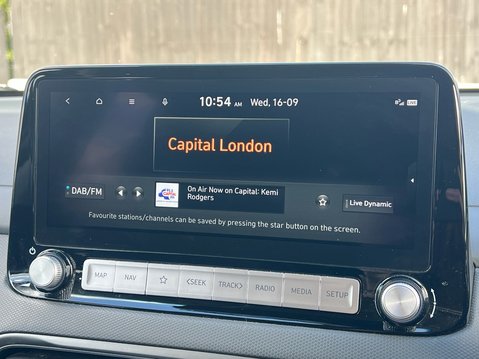 Hyundai KONA PREMIUM 20