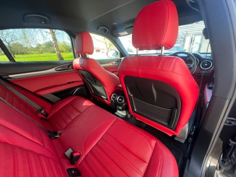 Alfa Romeo Stelvio TB VELOCE 46