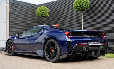 Ferrari 488 Pista 4