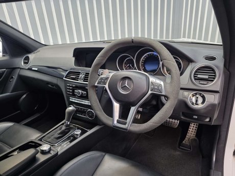 Mercedes-Benz C Class 6.3 C63 V8 AMG Edition 507 Saloon 4dr Petrol SpdS MCT Euro 5 (507 ps) 22