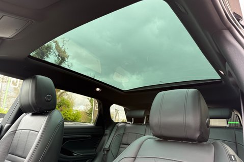 Land Rover Range Rover Evoque R-DYNAMIC HSE MHEV - 360 DEGREE CAMERAS -20 INCH ALLOYS - APPLE CARPLAY 3