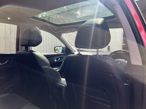 Renault Kadjar 1.5 dCi Signature Nav SUV 5dr Diesel EDC Euro 6 (s/s) (110 ps) 16