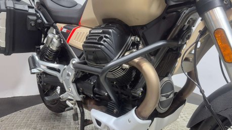 Moto Guzzi V85 TT 850 2021 ONLY 11K HISTORY FULL LUGGAGE ADVENTURE BIKE 47