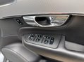 Volvo XC90 2.0 D5 PowerPulse R-Design Auto 4WD Euro 6 (s/s) 5dr 39