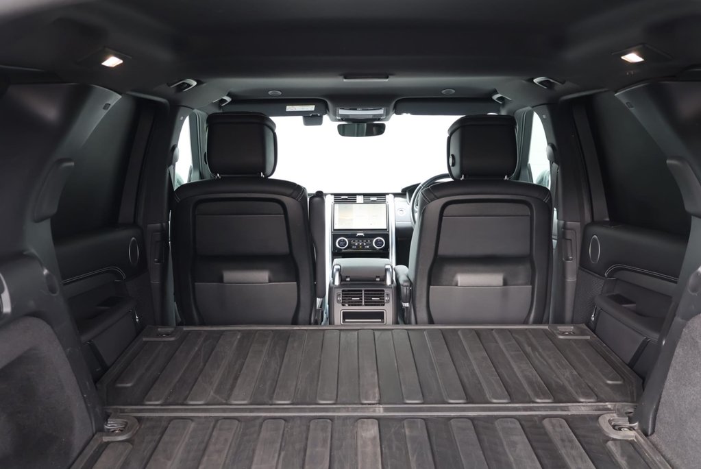 Land Rover Discovery R-DYNAMIC SE MHEV STYLED BY SEEKER 25