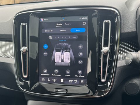 Volvo XC40 Recharge Twin 78kWh Pro SUV 5dr Electric Auto AWD (408 ps) 22