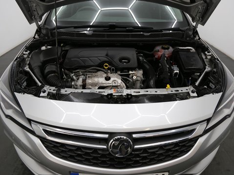 Vauxhall Astra 1.6 CDTi BlueInjection Design Sports Tourer Euro 6 (s/s) 5dr 28