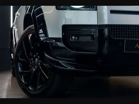 Land Rover Defender D250 ASSETTI EDT MHEV X-Dynamic SE SUV 3dr Diesel Auto 4WD Euro 6 (s/s) (25 24