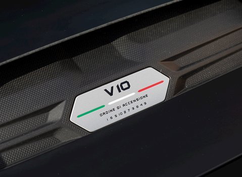 Lamborghini Huracan LP640-4 EVO 24