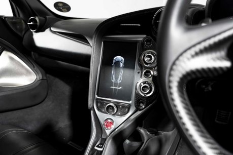 McLaren 720S V8 SSG. FULL MSH. CARBON PACK 1. CARBON INTERIOR. CERAMICS. LIFT. B & O. 30