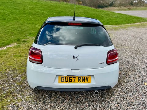 DS DS 3 PURETECH CONNECTED CHIC 4