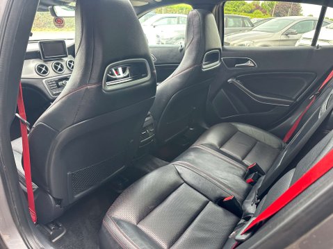 Mercedes-Benz GLA 2.1 GLA 220 AMG Line Premium+CDi 4Matic Auto 4WD 5dr 17