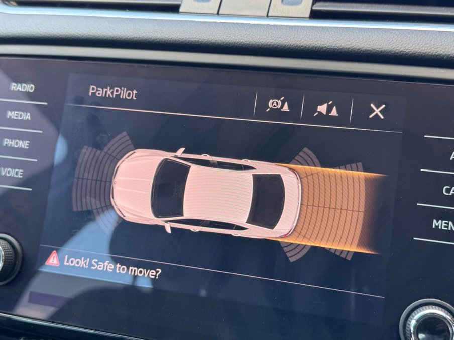 2018 Skoda Octavia — image 17