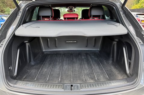 Porsche Macan D S PDK - £14K EXTRAS -AIR SUSPENSION -PDLS+ -BOSE -SIDE SKIRTS -ACC-CAMERA 51