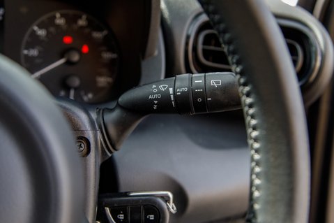 Toyota Yaris ICON FHEV 17