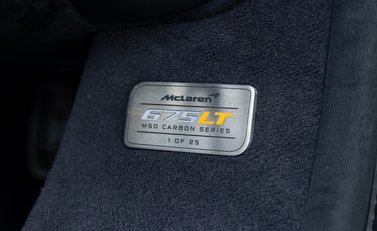 McLaren 675LT Spider MSO Carbon Series 42