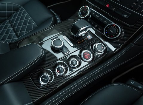 Mercedes-Benz SLS AMG GT FINAL EDITION 23