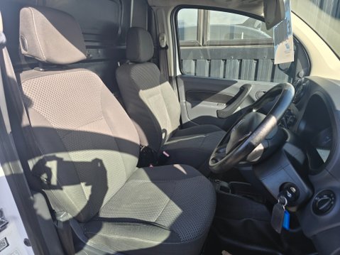 Mercedes-Benz Citan 109 CDI 8