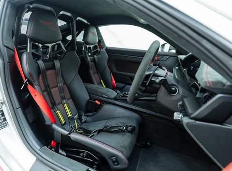 Porsche 911 GT3 RS (992) 13