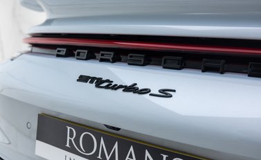 Porsche 911 Turbo S (992) 35