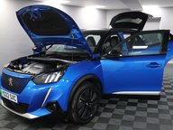 Peugeot 2008 GT PREMIUM 16