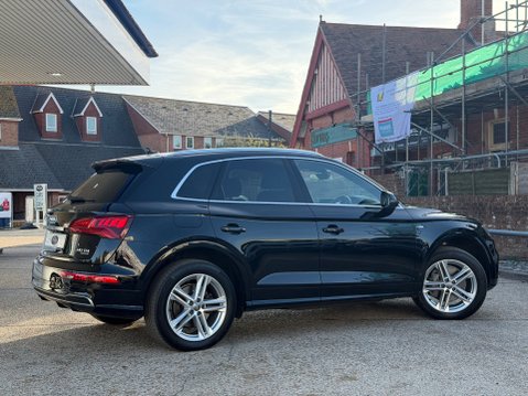 Audi Q5 TDI QUATTRO S LINE 2