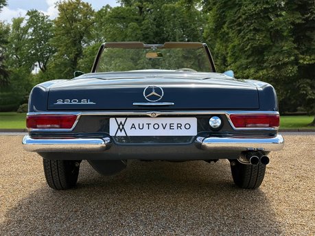 Mercedes-Benz SL Series 230 SL 6