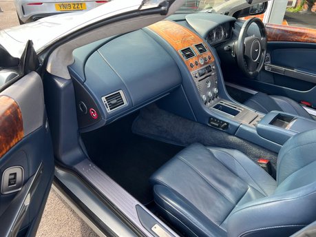 Aston Martin DB9 5.9 V12 Volante 2dr Petrol Seq (EU4) (394 g/km, 450 bhp) 33