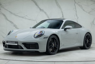 Porsche 911 Carrera GTS (992)