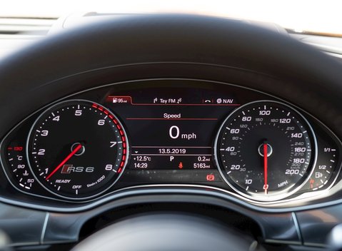 Audi RS6 Avant Performance 18