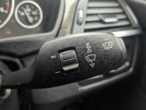 BMW 3 Series 320D LUXURY 24