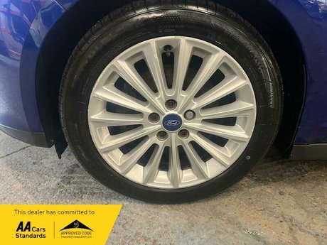 Ford Grand C-Max 1.5 TDCi Titanium Euro 6 (s/s) 5dr 22