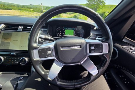 Land Rover Discovery 3.0 D300 MHEV R-Dynamic SE Auto 4WD Euro 6 (s/s) 5dr 9