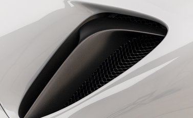 Ferrari SF90 Stradale Stradale Tailor Made Ispirazioni 30