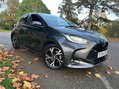 Toyota Yaris DESIGN FHEV 11