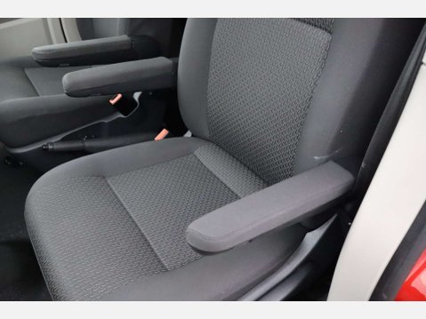 Volkswagen Transporter 2.0 Transporter T32 S TDI BlueMotion Technology 5dr 39