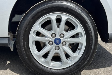 Ford Transit Connect 240 L2 120 ps Limited Panel Van 29