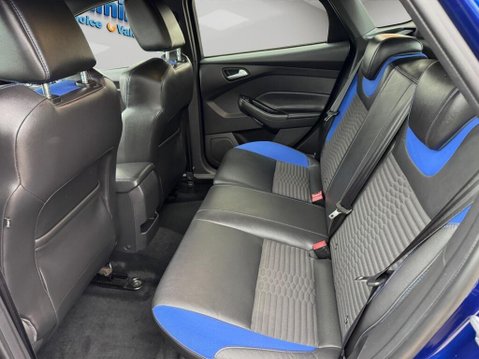Ford Focus 2.0T EcoBoost ST-2 Euro 6 (s/s) 5dr 36