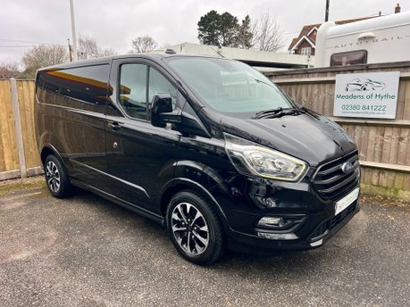 Ford Transit Custom 320 SPORT 2.0 ECOBLUE PANEL VAN 2