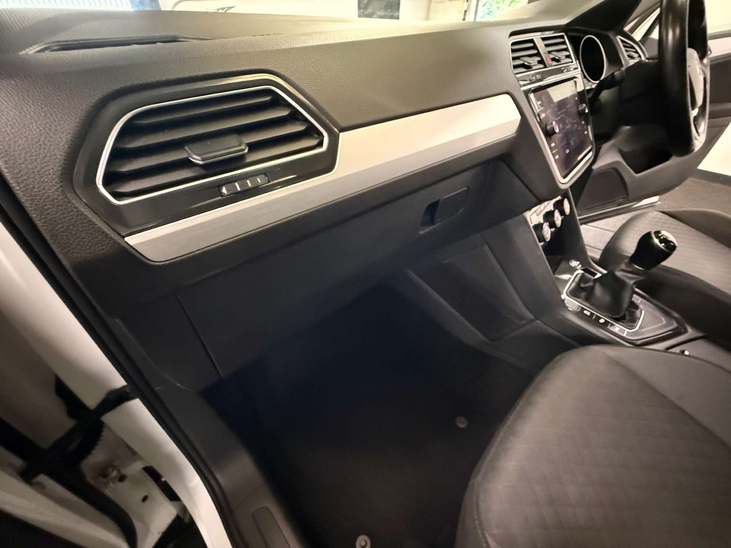 2019 Volkswagen Tiguan — image 49