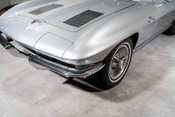 Chevrolet Corvette Stingray SPLIT WINDOW MANUAL FUELIE. FULL RESTO. MATCHING NUMBERS. IMMACULATE. 22