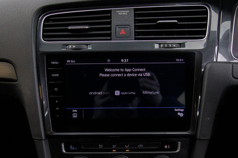 Volkswagen Golf E-GOLF 29