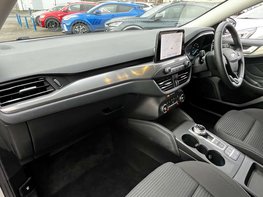 Ford Focus 1.5 Focus Titanium Auto 5dr 17
