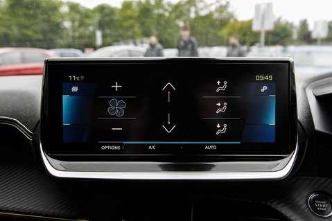 Peugeot 2008 GT 23
